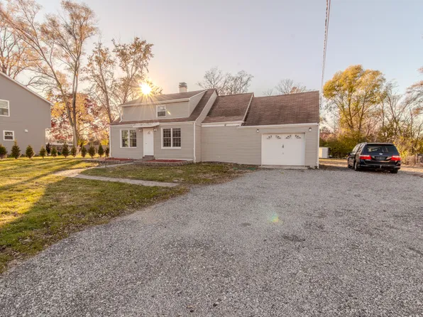 1146 S Addison Ave, Lombard, IL 60148
