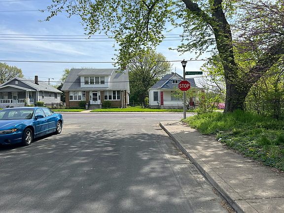 5th image of 729 E Bel Aire Ct