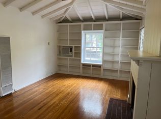 15061 1/2 Moorpark St, Sherman Oaks, CA 91403