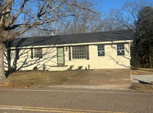 2305 Enville Rd, Henderson, TN 38340