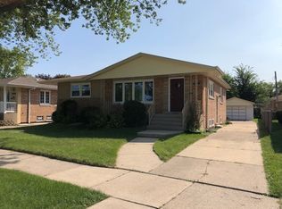 10002 Minnick Ave, Oak Lawn, IL 60453