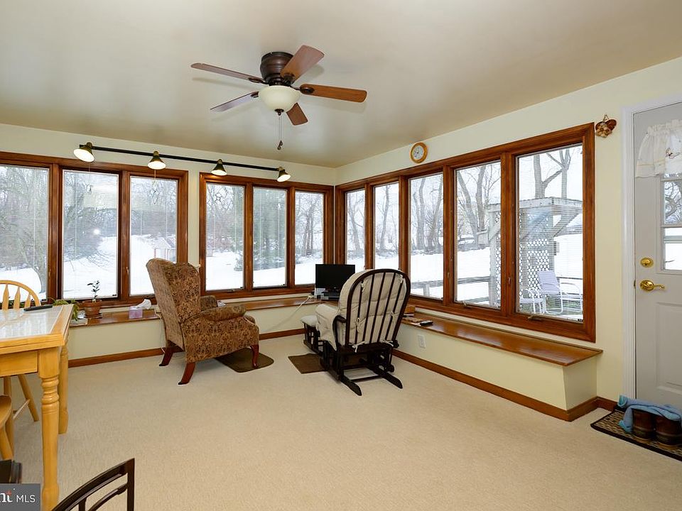 47 Weavertown Ln, Douglassville, PA 19518 | Zillow
