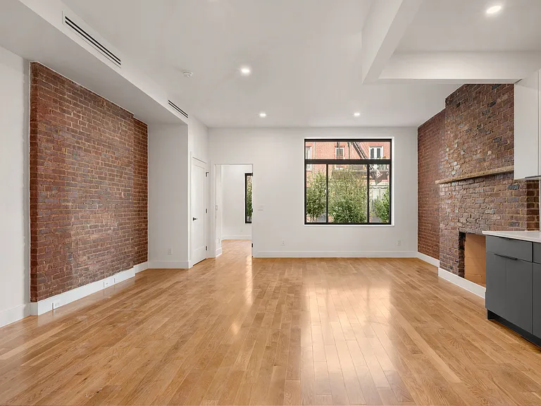 59 W 70th St #2 — Photo 3