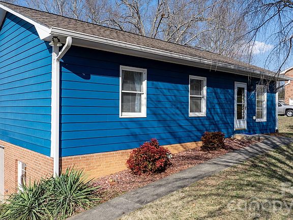 4th image of 3384 Sheely Rd