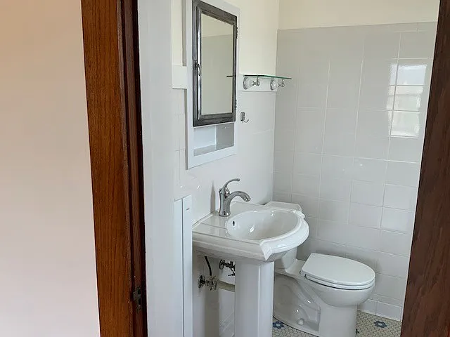 2205 N Farwell Ave #9 — Photo 14