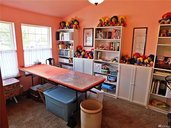 Front room could be office, bedroom, or craft space.