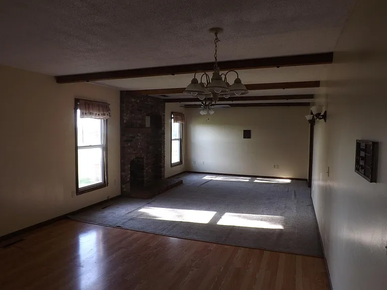 2111 SE Powell Rd — Photo 7