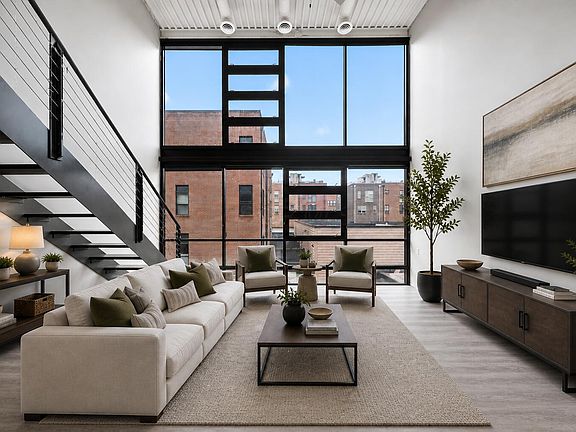 5th image of 367 Auden Ave APT 206