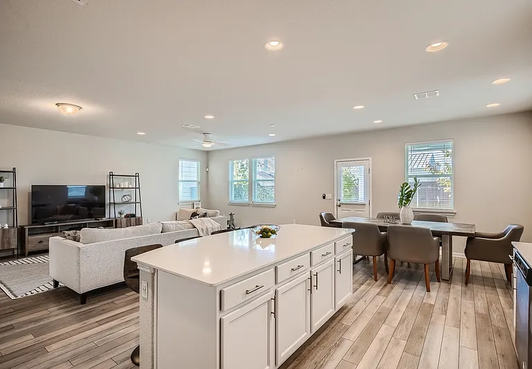 9604 Dawn Pearl Dr — Photo 13