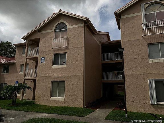 5th image of 10420 SW 158th Ct APT 107