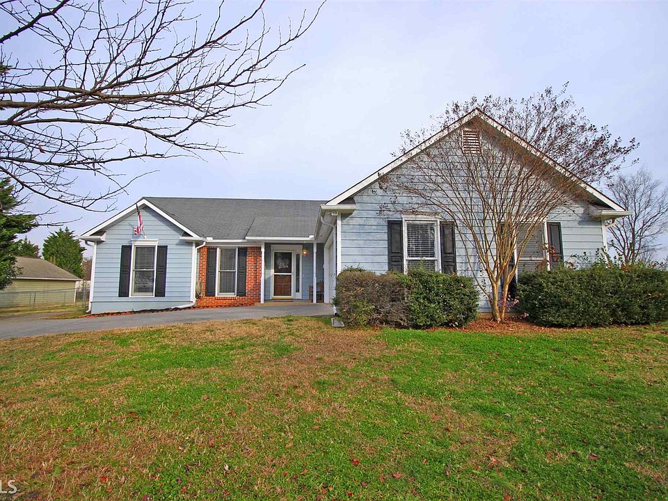 1st image of 28 Stonecreek Dr