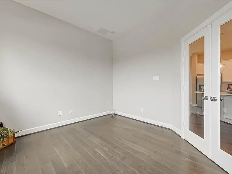10707 Deer Path Dr — Photo 17