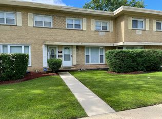 1290 N Wheeling Rd, Mount Prospect, IL 60056