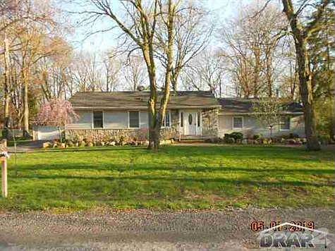 1st image of 36105 Oakwood Ln