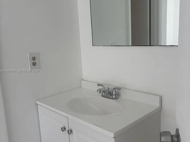 19715 SW 114th Ave #352 — Photo 6