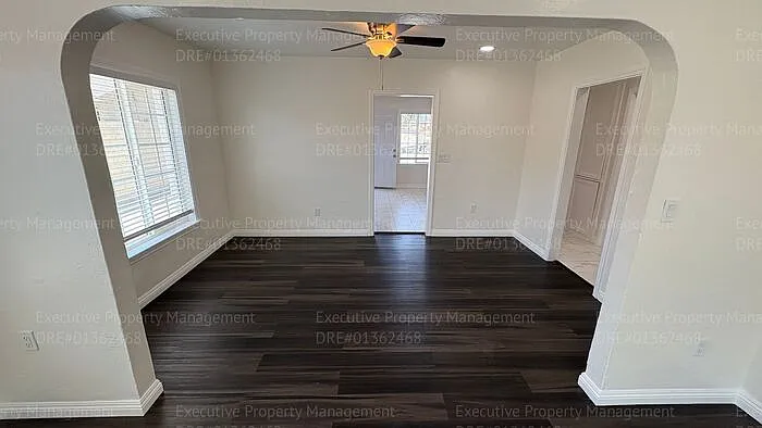104 S Kincaid St — Photo 6
