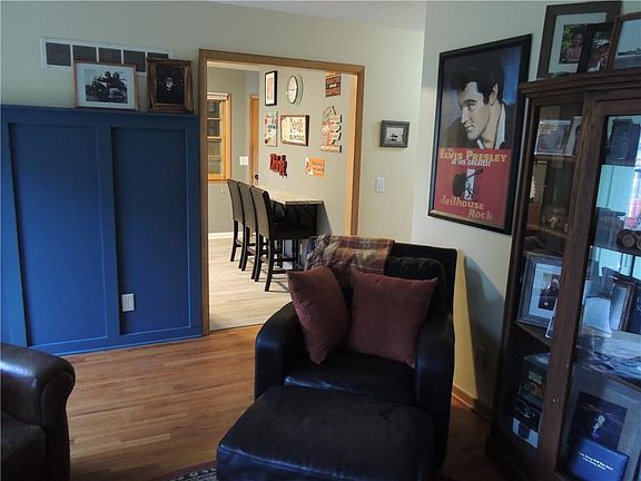 4th image of 1407 S Park Ave