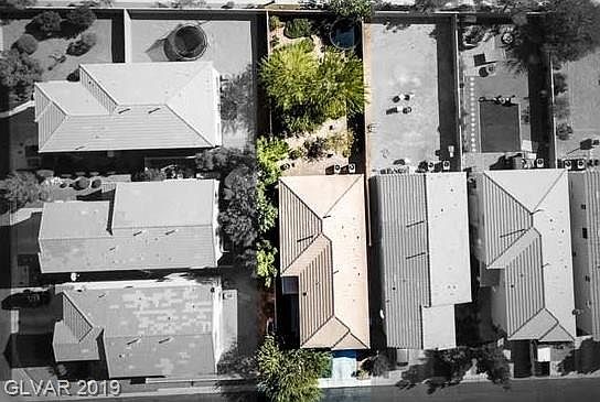 3rd image of 9026 Grenache St
