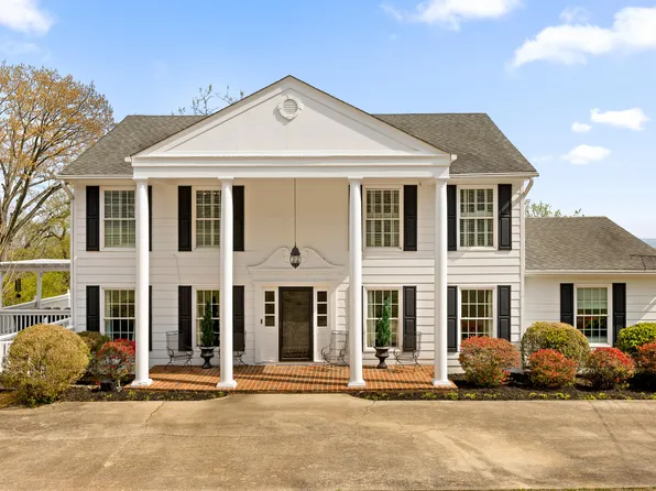 390 E View Dr, Chattanooga, TN 37404