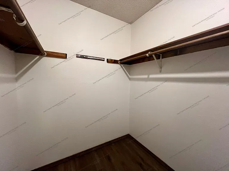 102 Beta Cir — Photo 18