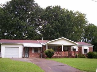 3207 Hollins St NW, Huntsville, AL 35810