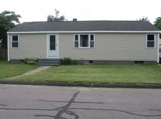 4 Philip St, Fairhaven, MA 02719