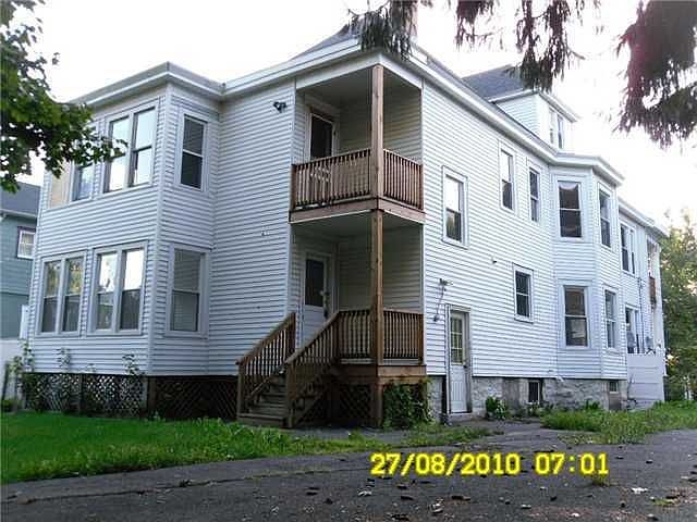 2nd image of 134-36 Beverly Rd