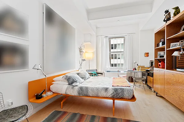 Rented by Douglas Elliman | media 18