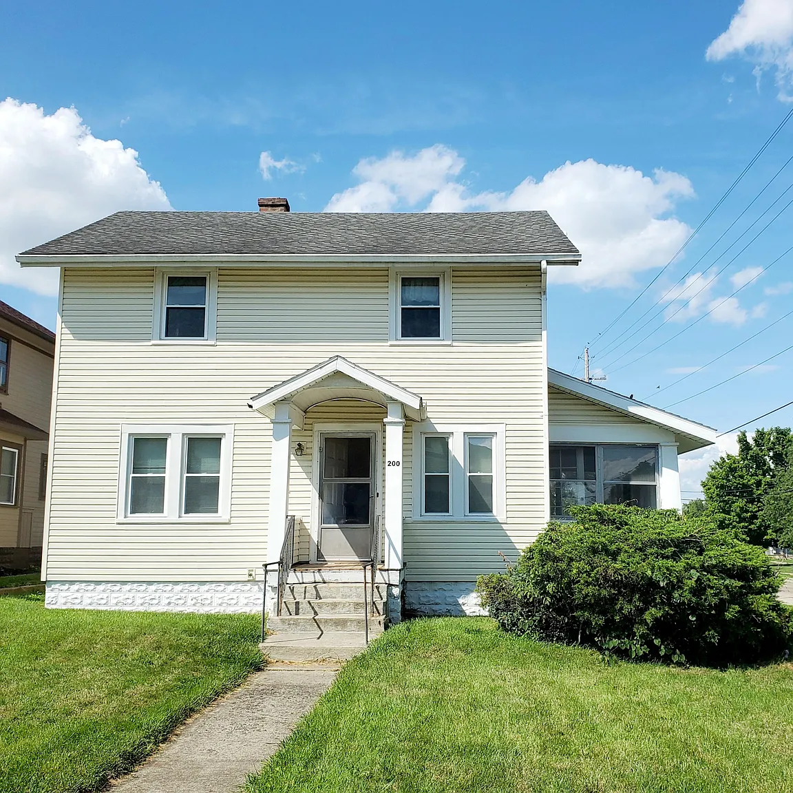 200 Rosewood Ave photo 1