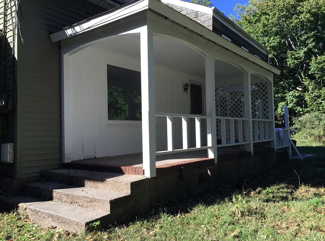Main St, East Setauket — Photo 2
