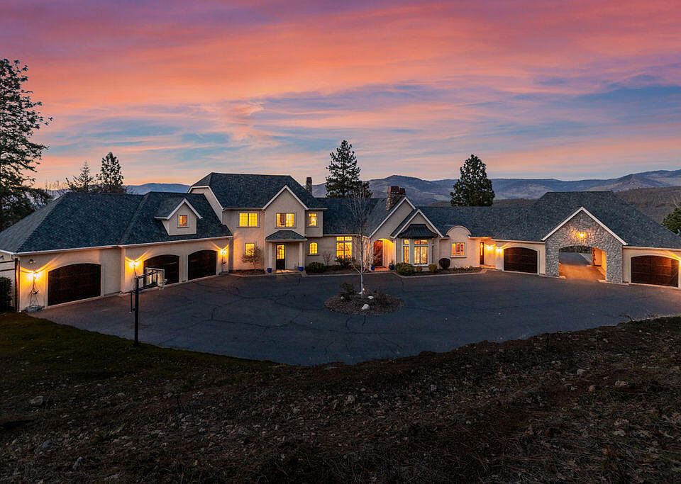 1st image of 133 Meadow Oaks Dr