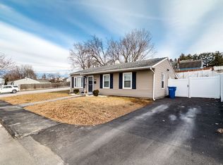 76 Amherst St, Lawrence, MA 01843