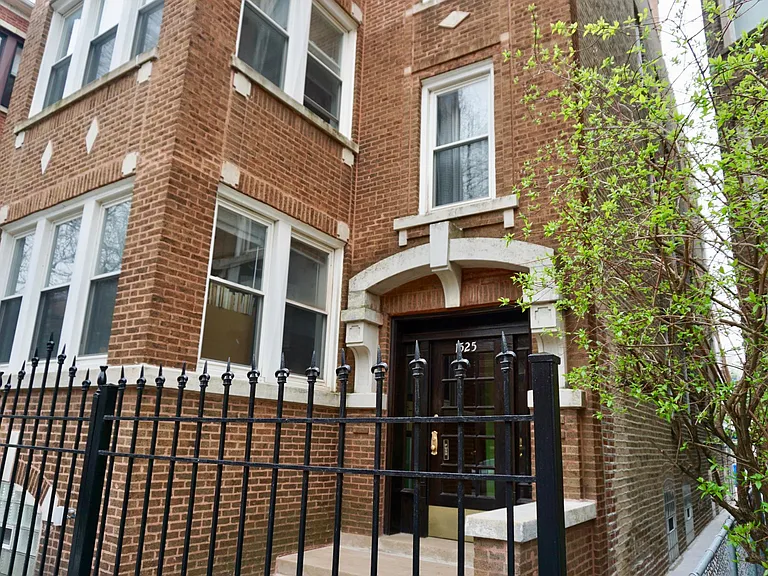 1525 W Ardmore Ave #1 — Photo 12