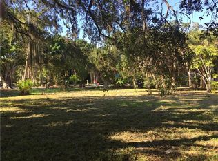 5027 Commonwealth Dr, Sarasota, FL 34242