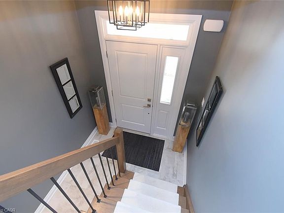 4th image of 2362 New St #2
