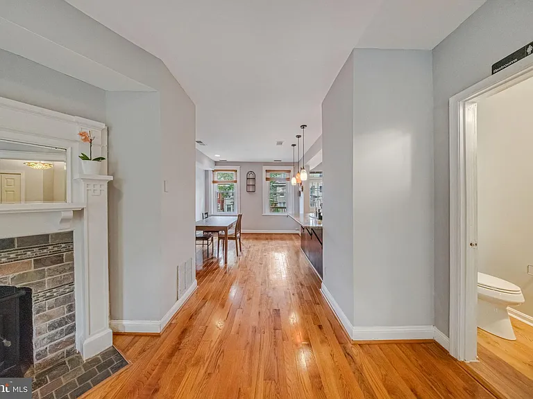723 Quebec Pl NW — Photo 7
