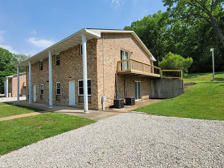 17230 Peaceful Ln — Photo 2