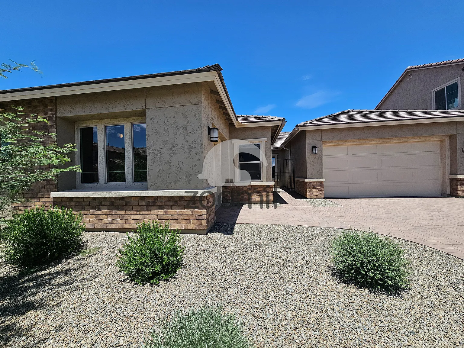 4 bed, 2.5 bath, 2669 sqft, $3,495 — Photo 1