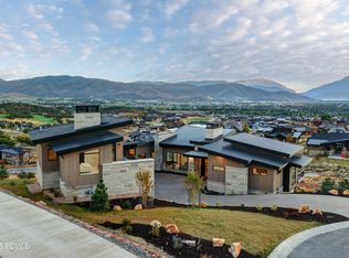 2066 E Oquirrh Mountain Cir, Heber, UT 84032