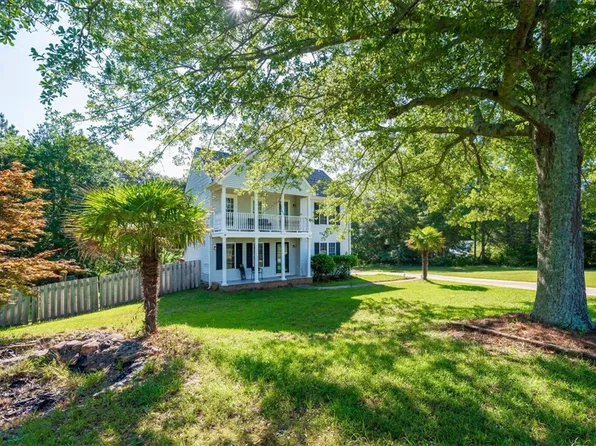 1253 Simms School Rd, Central, SC 29630