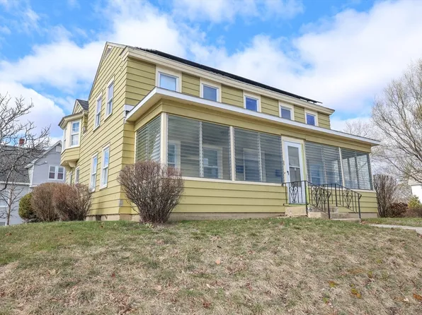 59 Lancaster St, Leominster, MA 01453