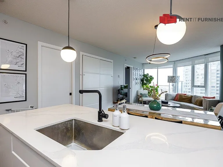 689 Abbott St #2202 — Photo 10