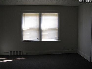 5th image of 1626 Newman Ave