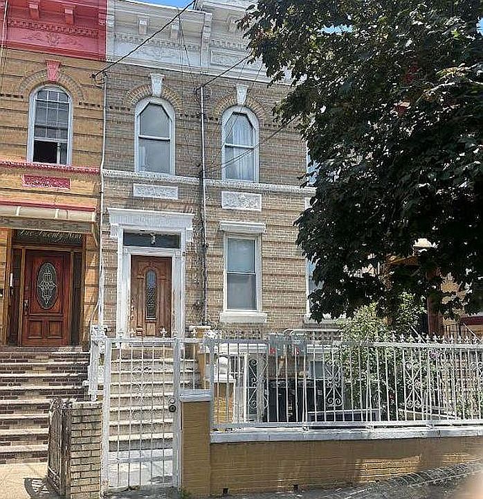 1st image of 233 Sheridan Ave