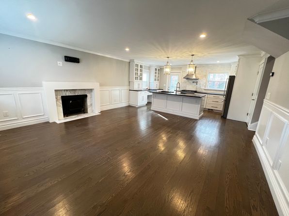 (undisclosed Address)