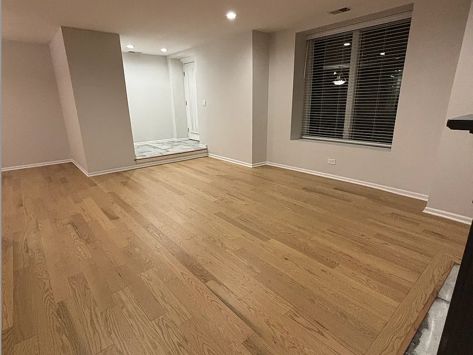 Living room (looking at entry)