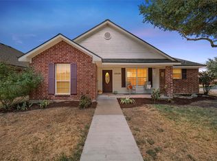 10120 Colony Dr, Waco, TX 76708