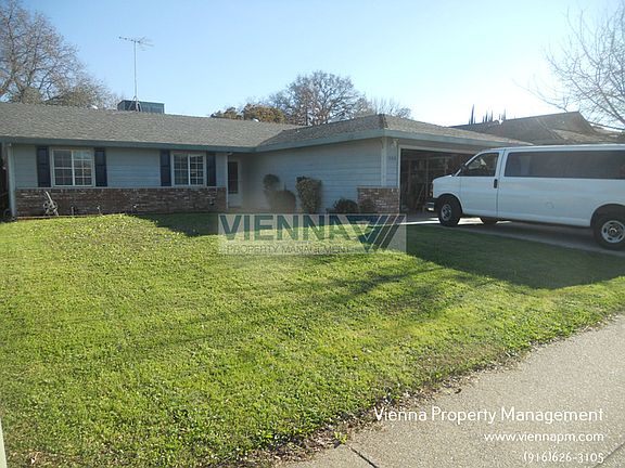 2nd image of 3188 Westwood Dr