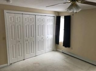 122 Barre Rd, Hubbardston, MA 01452