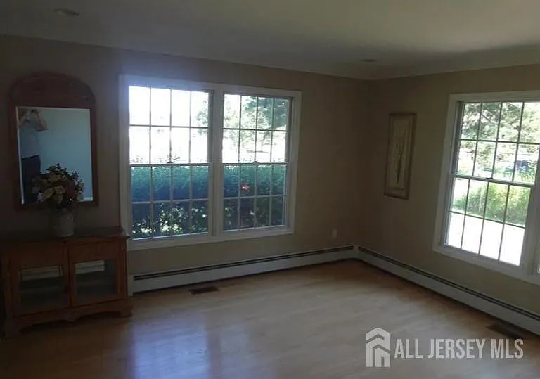 246 Fresh Ponds Rd — Photo 20